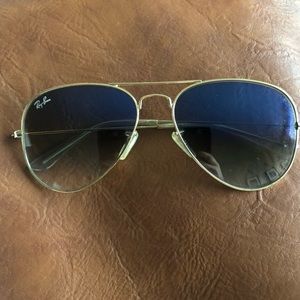 Ray ban aviator sunglasses